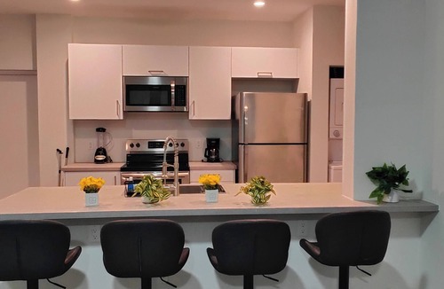 Allapattah Apartment | Spacious 3BR/2BA Apt near Downtown & VA Hospital
