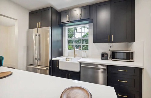 Downtown Hollywood House | Spacious 4-Bed Oasis w/Pool & Guest House!
