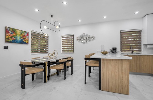 Buena Vista House | Spacious 4-bedroom house in nice Midtown Miami with AC