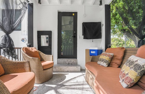 Buena Vista House | Spacious 4-bedroom house in nice Midtown Miami with AC