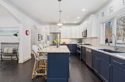 Vineyard Haven House | Spacious 6-bedroom house sleeps 12+ with pool, close to Tashmoo and pet friendly