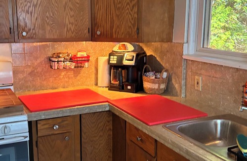 Cuyahoga Falls House | Spacious 7 bedrooms sleeps 12-downtown& river 2 blocks Dog Friendly