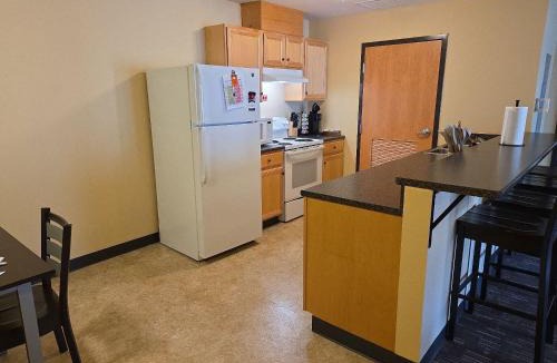 Ontario Apartment | Spacious and Modern Stay to Relax & Recharge