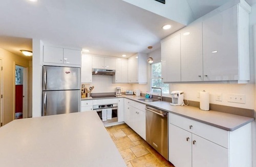 Dennis House | Spacious Dennis Home with Large Deck & Backyard - Walk to Corporation Beach