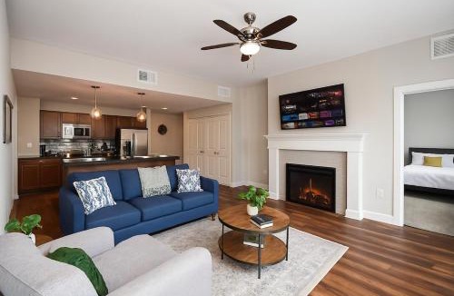 Downtown Cleveland Apartment | Spacious Dwntwn Suite! RnR HoF, Casino, Stadium