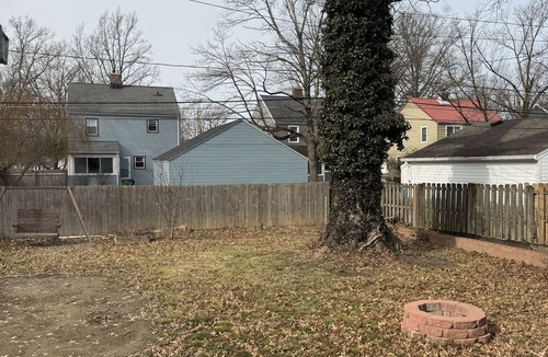 Avon Lake House | Spacious Family-Friendly and Pet-Loving Home for Eight!