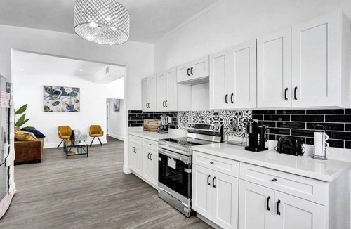Ives Estates House | Spacious Home With Heated Pool