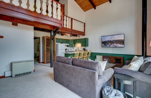Bartlett Apartment | Spacious Retreat Near StoryLand, Ski Mtns & Trails