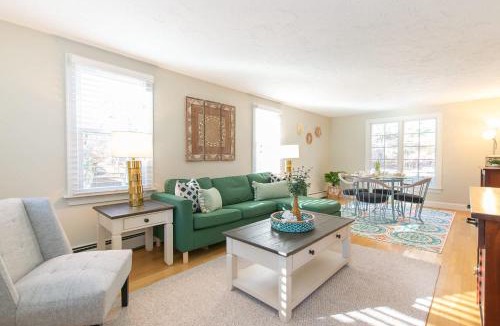 Marstons Mills House | Spacious Stone Fire Pit Game Room