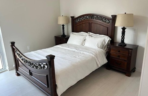 Mount Pleasant Apartment | Spacious & stylish 2 bedrooms condo