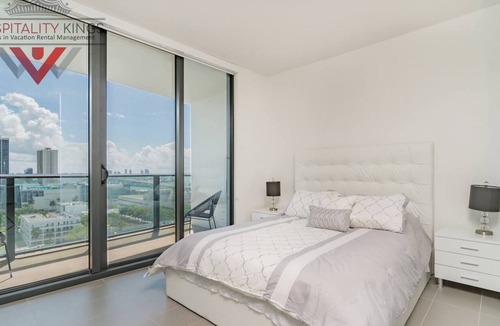 Town Square Apartment | Spectacular Studio NY Style in Downtown Miami!