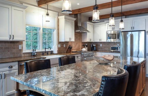 Kattskill Bay House | SPECTACULAR WATERFRONT HOUSE ON LAKE GEORGE