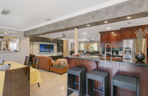 Pompano Isles House | Spectacular waterfront Home! Pool and Hot tub