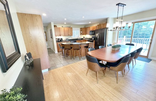 Bartlett House | Stanton Overlook Lodge @Attitash | Sleeps 18