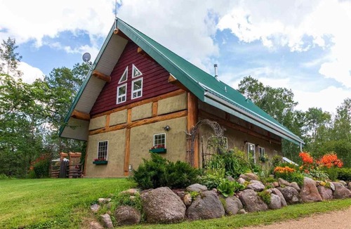 Northeast Edmonton Cottage | Stargaze in the forest. Enchanting Straw Bale Cottage nestled in nature.