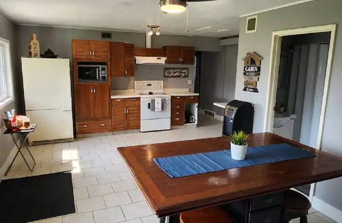 Central Alberta House | Stay for a while & live the lake front life-style!