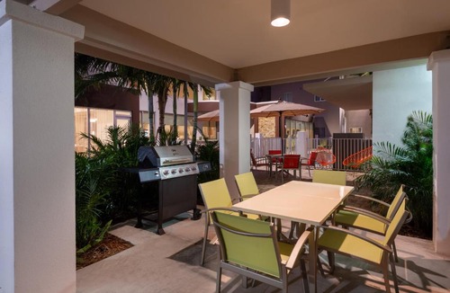 Seybold Hotel | Staybridge Suites - Miami International Airport by IHG