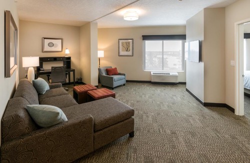 Saskatoon Hotel | Staybridge Suites - Saskatoon - University by IHG