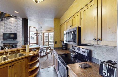 Steamboat Springs Ski Chalet | Steamboat Springs condo with pool, hot tub & balcony