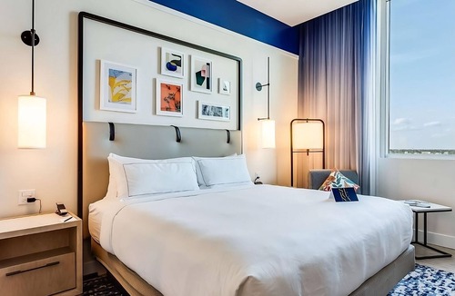 Ojus Hotel | Steps from the Sand! Rooftop Swimming Pool, Pets are Welcome Here!