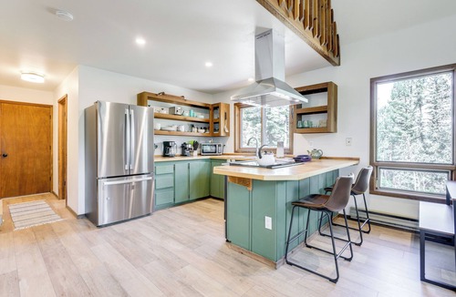 Carbondale Cottage | Steps to Crystal River: Hideaway w/Mountain Views