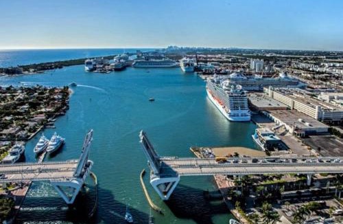 Lauderdale-by-the-Sea Apartment | Steps to Sand and Sea 3