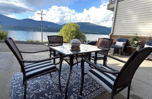 Blind Bay Apartment | Steps to the lake! Buoy & Dock! Bring your boat and dogs!