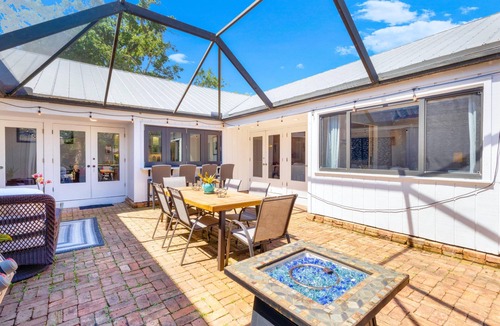 Palm Beach Gardens House | Steps to Water/Minutes to BEACH, BBQ, Fire Pit!