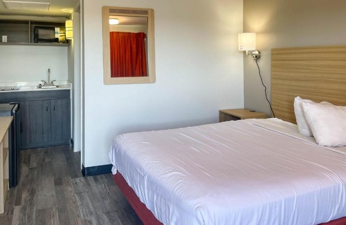 Fort Collins Hotel | Studio 6 Fort Collins CO