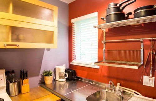 Ucluelet Cottage | Studio A - Cozy Cottage Walking Distance to Two Beaches