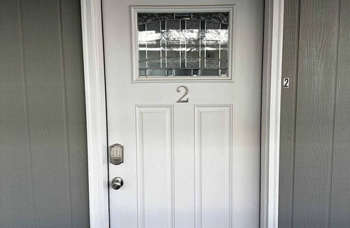 University Heights Apartment | Studio apartment w/Balcony - Near Nob Hill and several Hospitals.