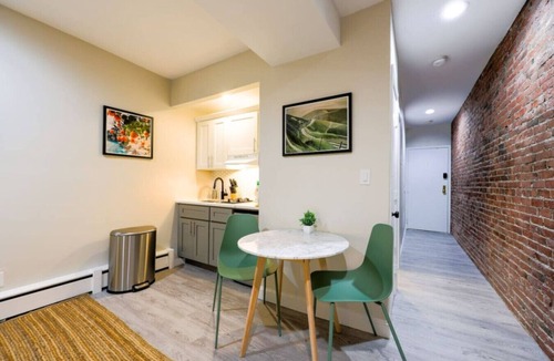 Prudential - St. Botolph Apartment | Studio Nestled in Back Bay!
