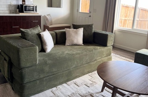 Airdrie Apartment | Studio Nook