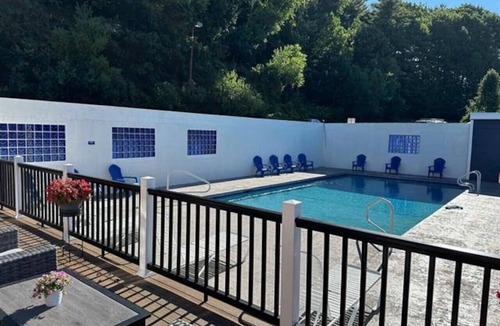 Gilford Condo | Studio, Pool, restaurants, close to everything!