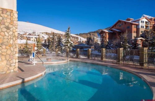 Mount Crested Butte Condo | Studio w Hot Tub & Pool, Steps to Slopes