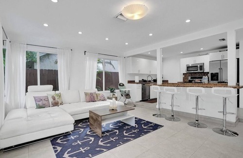 Ives Estates Villa | Stunning 5BR Villa w/Luxe Cabana & Heated Pool