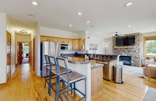 Grand Elk Ranch House | Stunning house w/mountain views, free WiFi, outdoor activities