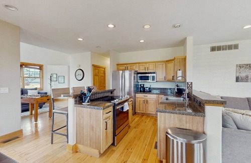 Grand Elk Ranch House | Stunning house w/mountain views, free WiFi, outdoor activities