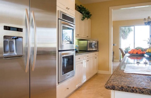 East Ocean Ave House | Stunning Intracoastal Beach Home w/Boat Dock