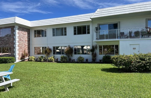 Garden Isles Condo | Stunning newly renovated 2br 2ba condo just 5 minutes from the beach