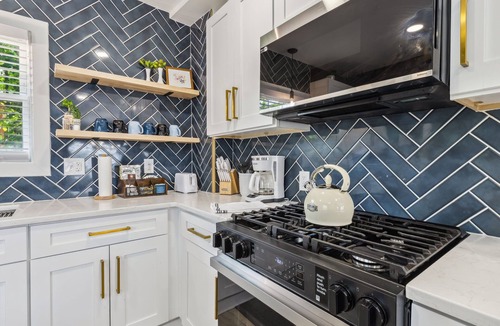 Cleveland Heights House | Stylish 3BR in Cleveland Hts | Close to Clinic, UH