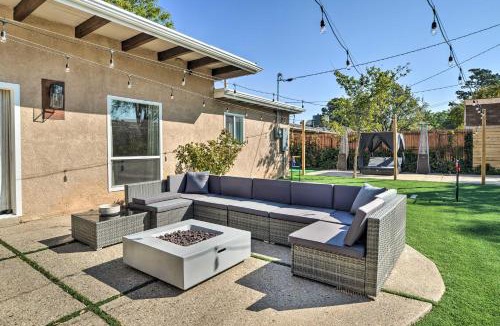 Albuquerque House | Stylish Albuquerque Home ~ 6 Miles to Downtown!
