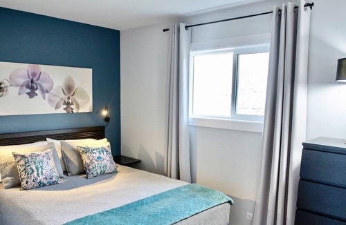 Prince George House | Stylish~Bright 3BR ~A/C~Near Hospital~Free WiFi~Dog Friendly
