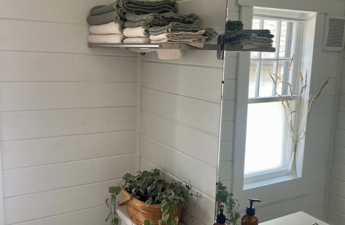 Moose Jaw House | Stylish & Family Friendly Character Home