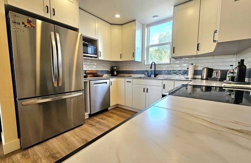 North Alameda Apartment | Stylish Lakewood 2 bed w/West Facing Balcony