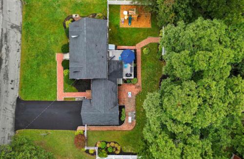Stoneham House | Stylish Stoneham Getaway Playground Game Room