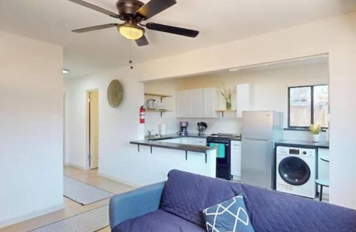 Albuquerque Apartment | Stylishly Renovated Downtown w/King & Washer/Dryer
