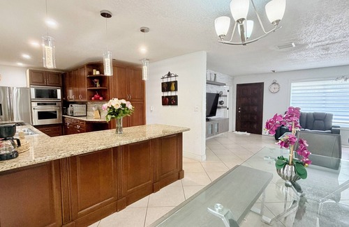 Miami Lakes House | Such as house with heated pool, near to parks and lakes
