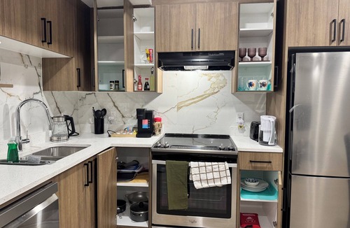 Airdrie House | Suite with lake view near airport a nd banff