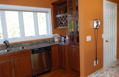 Ludlow House | Summer 2026 is here! Try mountain biking at Okemo or hike the Green Mountains!